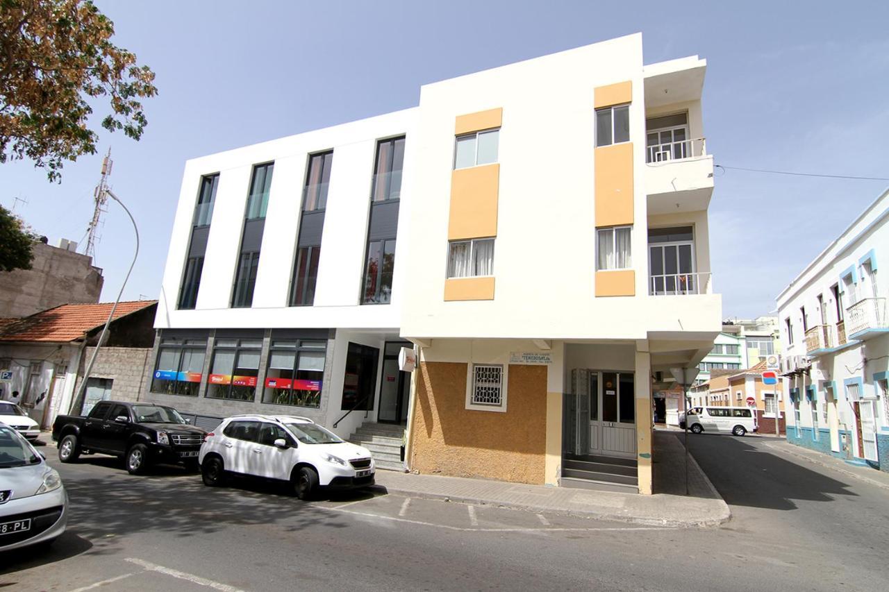 Deluxe Aparthotel برايا المظهر الخارجي الصورة