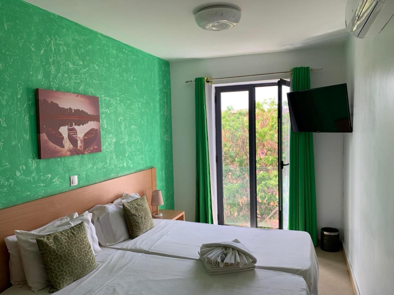Deluxe Aparthotel برايا المظهر الخارجي الصورة