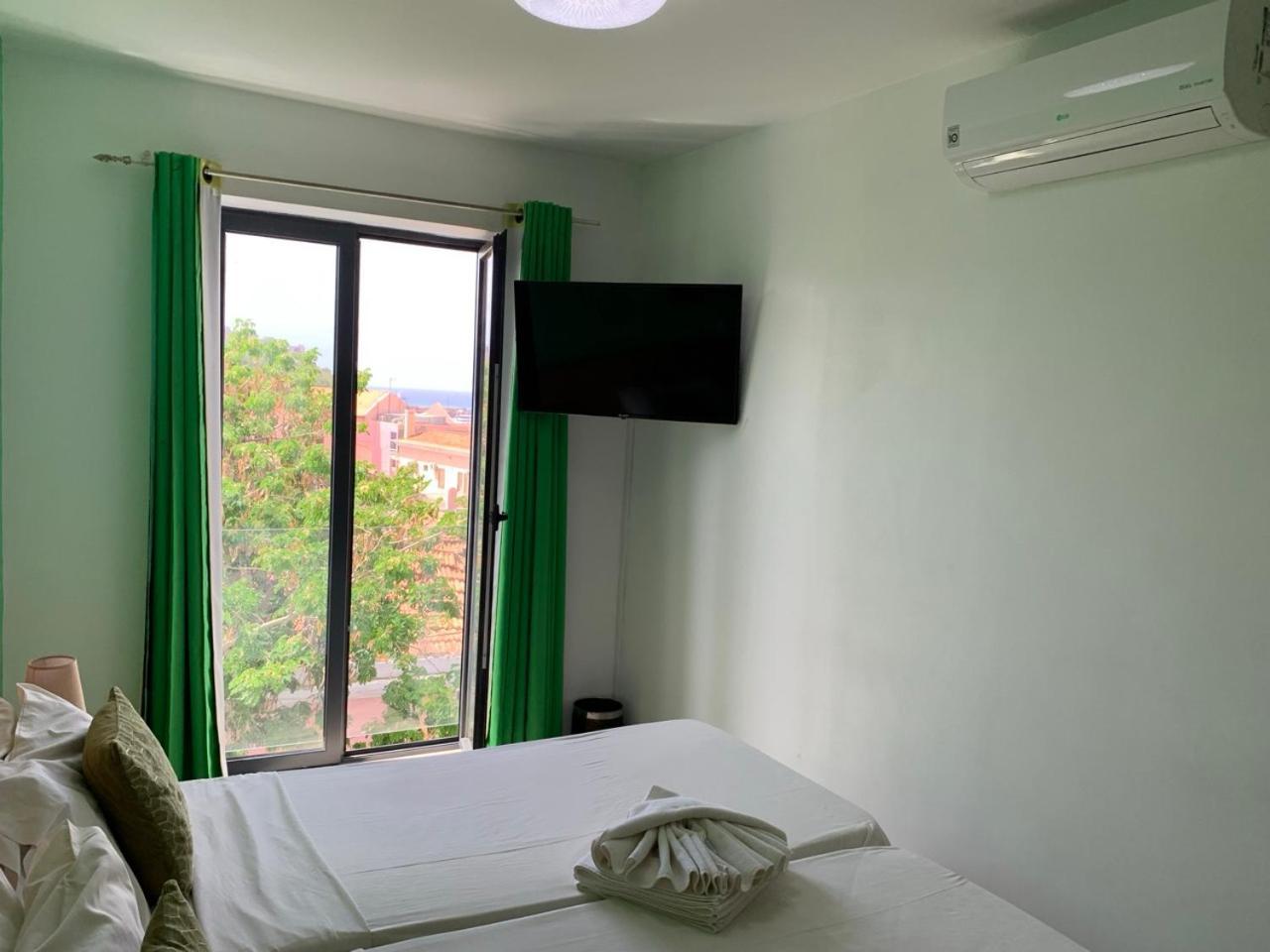 Deluxe Aparthotel برايا المظهر الخارجي الصورة