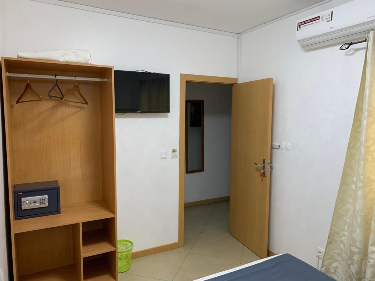 Deluxe Aparthotel برايا المظهر الخارجي الصورة
